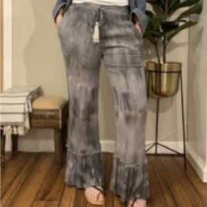 Ruffle wide leg gauze pants